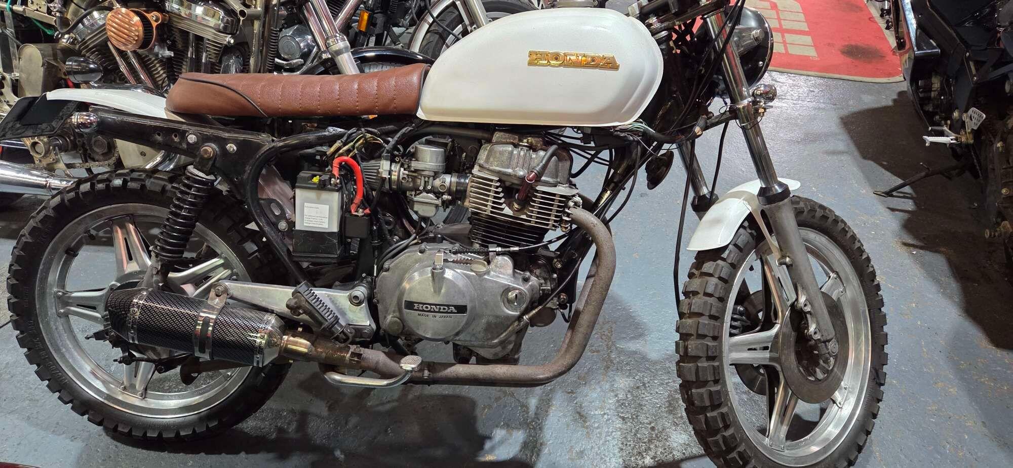 ホンダフュージョンショックアブソーバー 前後セットサイドスタンド全て込